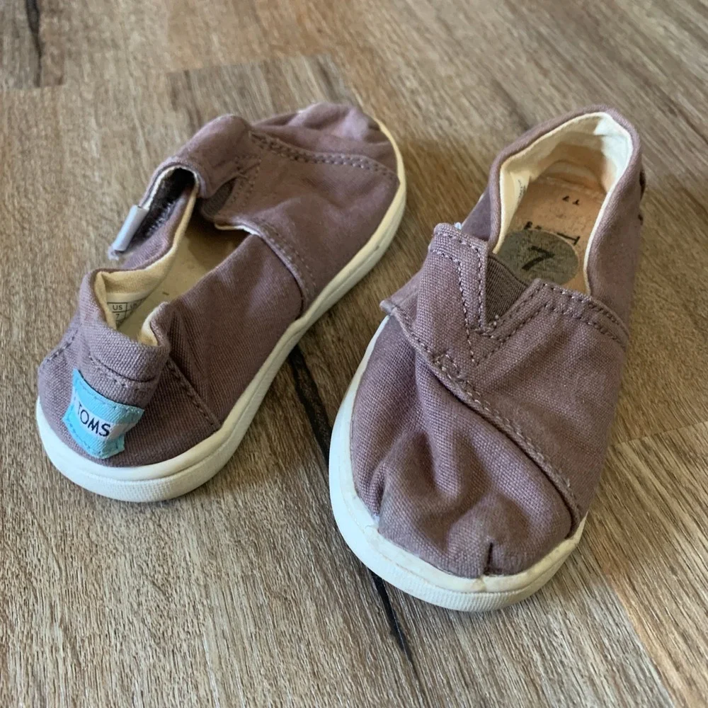 Toms Tiny Alpargata canvas slip-on shoes in gray - size 7 toddler
